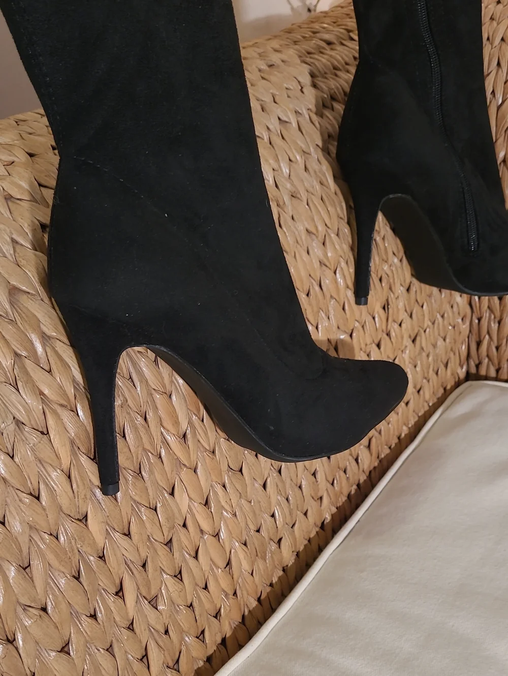 Black Thigh High Stiletto Boots